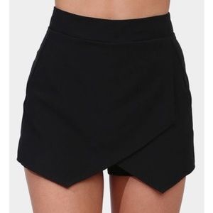 Black Skort